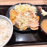 吉野家 - 料理写真:大判豚肩ロース焼き定食(旨ダレ生姜) 大盛 954円