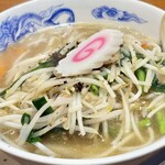 新御茶ノ水 萬龍 - ワンタンもやしそば