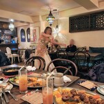 モロッコ料理カサブランカ - ベリーダンスショー