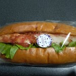 ベーカリープチ - 料理写真:梅肉チキンドック