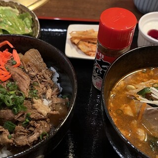 あぶり焼肉煙家 - 料理写真: