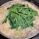 博多もつ鍋 やま中 - 