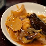 趙楊 - 手掌參章魚炖肉（しゆしやうさんにひだことぶたすねにくのにこみ）