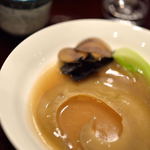 趙楊 - 鹿茸杜仲燒排翅（しかのふくろづのととちゆうとふかひれにこみ） 