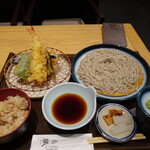 天然大海老天丼 自家製おうどん 白狐 - 