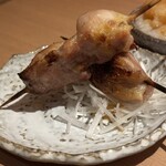 焼鳥 おみ乃 - ひざ