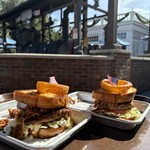 Regal Eagle Smokehouse Craft Drafts & Barbecue - 『BBQ BURGER $15,49』 『Angry Orchard CN16 $11,00』