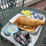 Yorkshire County Fish Shop - 『BEER-BATTERED FISH & CHIPS $14,49』 『drink $4,79』
