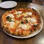 ラ・ピッコラ・ターヴォラ - 