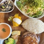 Kitchen おとわ - かみさんの「あっさりパスタと手ゴネハンバーグ」