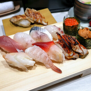 立喰寿司 讃海_1