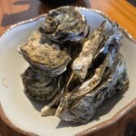 海の食堂 大家族 - 蒸しガキ