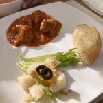 カサペパ - 前菜の豚のトマト煮