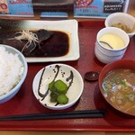 食事処 たむら水産 - 料理写真:銀だら(煮魚)定食¥1200