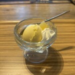 オランダ屋 - 食後のデザートのバニラアイス