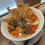 四川担々麺 赤い鯨 - 