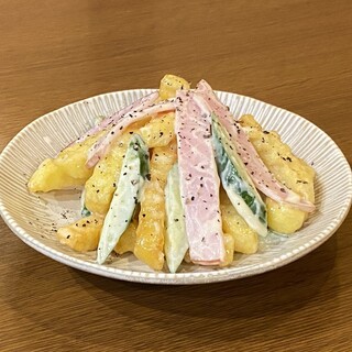 お酒に合う一品料理が充実♪