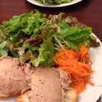 ビストロ 石川亭 - 豚肉のリエット 驚きの爆量