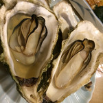 鈴徳 - 牡蠣のガンガン焼き(3ヶ￥890)