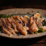 深夜焼肉 だいちゃん - ミノ刺し　湯引きなし　脂と旨味が違う