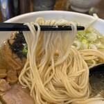 節系とんこつらぁ麺　おもと - 