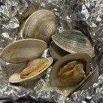 oyster market カキイロハ - 蒸しハマグリ❣️