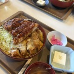 中華飯店 重慶 - 重慶丼 1200円