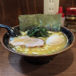 横浜家系 まるに家 - 