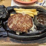 ブロンコ ビリー - 料理写真:ビリーハンバーグ　¥1,188