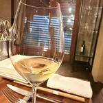 上六ワイン - ワインはハーフサイズ