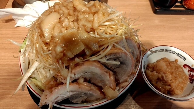 豚山 十三東口店 - 十三/ラーメン | 食べログ