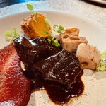 ブルジョワニー - 黒毛和牛ほほ肉の赤ワイン煮込み