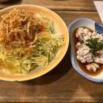 炭火と煮込み ひとたらし - サラダと白子のぽん酢