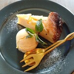 藁屋 - 