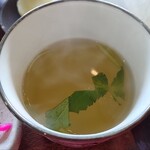 藁屋 - 