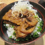 小田原おでん本店 - 牛すじ丼