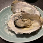 伊勢海老　海鮮蒸し料理　華月 - 蒸し牡蠣