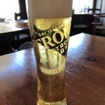 ピッツェリア ドゥエ ランピオーニ - ドリンク写真:ペローニ樽生：９９０円（平日ランチ注文可能）