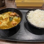 カレーハウス CoCo壱番屋 - 白米もりもり