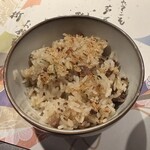 そうさくてっぱん樹々 - ガーリックライス　　おこげ入り