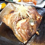 お食事処 満海 - あら炊きも美味しい。