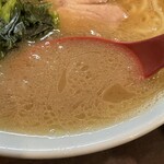 ラーメン 洞くつ家 - スープ
