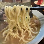 ラーメン 洞くつ家 - 麺