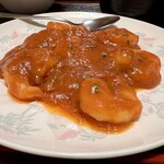 藤十飯店 - 『海老チリ定食』のメイン。