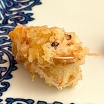 やま中・本店　鮨と日本料理　 - 車エビの頭の天ぷら