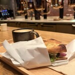 スターバックス リザーブ ロースタリー トウキョウ - 