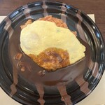 明治の館 - オムレツライス(海老入り)2200円。