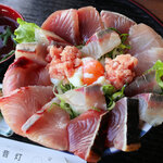 一音灯 - だるま夕日海鮮丼(大山)2200円