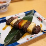 忠 - 和牛串焼き