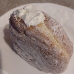 STANDARD DONUTS 阪急大阪梅田駅店 - 生クリーム